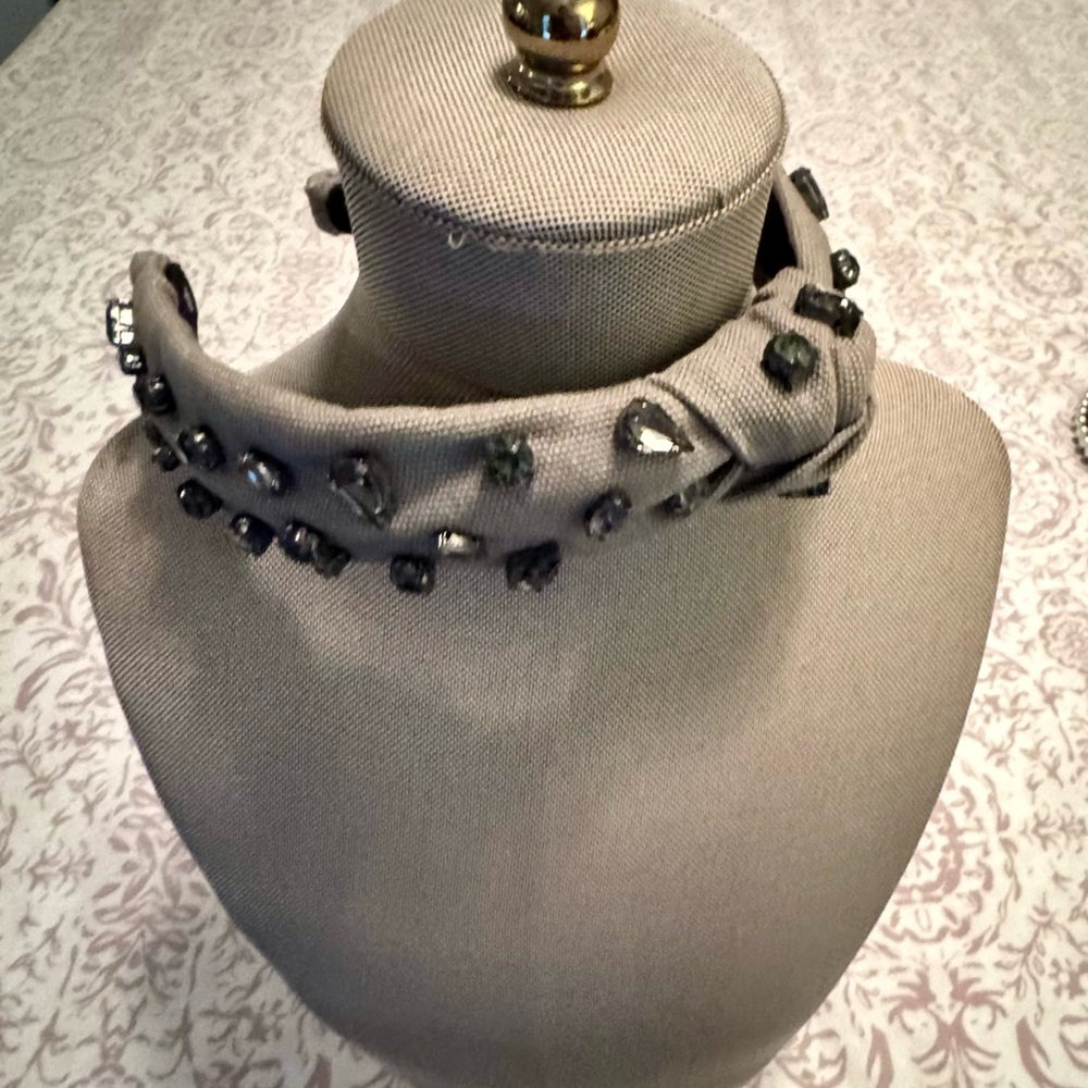 Lele Sadoughi Crystal Headband - Picture 4 of 6